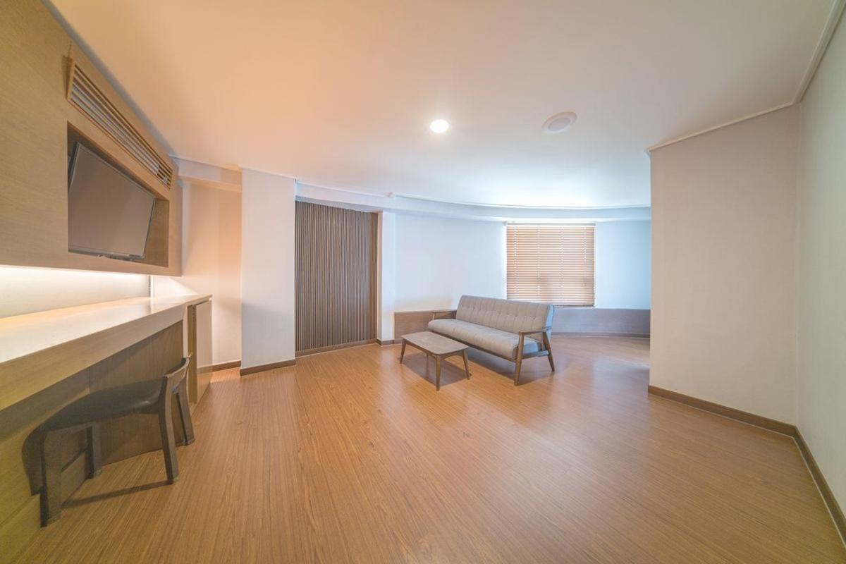 EL Hotel Yangyang Buitenkant foto